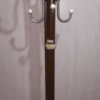 جا لباسی و چوب رخت