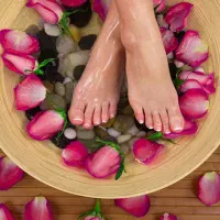 خدمات زیبایی کراتین و پدیکور