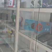 ویترین مغازه تمام شیشه محکم