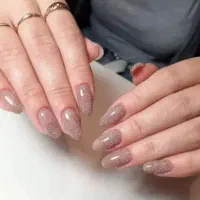 ارائه انواع خدمات ناخن در فسا، خ ۲۲