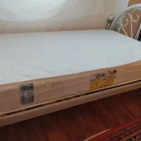 تخت|تخت و سرویس خواب|نمین, |دیوار