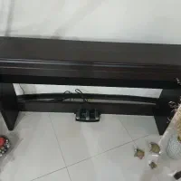 پیانو کرگ lp380