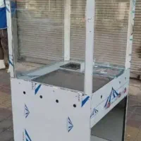 یک دستگاه فر ساندویچ سه کاره و سرخ کن