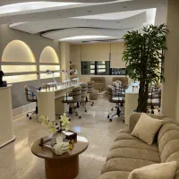 ناخنکار درصدی در سالنی فول مشتری مرزداران