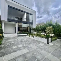 مدرن-با-سوناوجکوزی-شهرک-تکمیل-با-دوربین-مداربسته