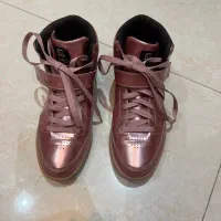 کتونی ادیداس سایز ۳۸ در حدنو