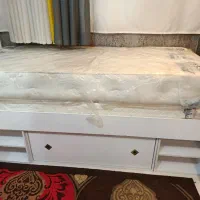 تخت و دوشک