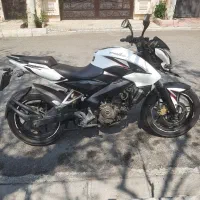 ns200 مدل 95 در حد نو