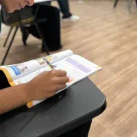 آموزش مکالمه زبان انگلیسی/فرانسه بامدرک بین المللی
