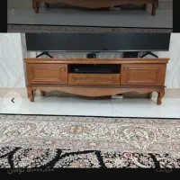 میز تلویزیون و وسایل دیگر