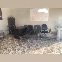 صندلی و گل میز