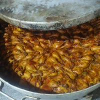 سلام به سرآشپز  ماهر و کارگر خانم نیازمندیم