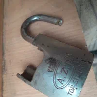 قفل اویز