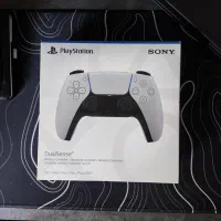 دسته بازی ps5 سفید اصلی پک پلمپ باز نشده.