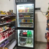 یخچال و قفسه فلزی