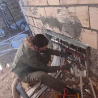 خدمات لوله کشی آب دستمزد منصفانه