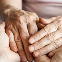 مراقبت و‌پرستاری از سالمند در منزل