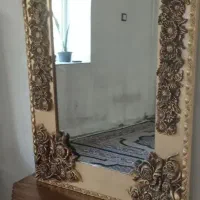 آینه و کنسول و ساعت در حد نو