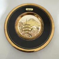 دیوارکوب طلا چوکین ژاپن با ۴۰ سال قدمت