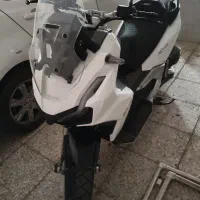 موتورسیکلت adv180