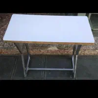 میزچرخ خیاطی تمیز
