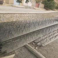تولید تیرچه سنعتی و دست ساز و پایه فنس بتنی
