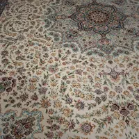 ۲عددفرش ۱۲متری ابریشم تراکم ۴۵۰۰و۱۵۰۰شانه