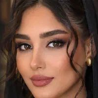 نیازمند مدل میکاپ