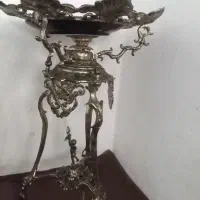 کنار سالنی با بشقاب اصل