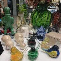 گنجشک شیشه ای