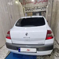 مگان اتومات ۲۰۰۰