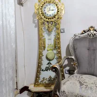 ساعت برنز ایستاده