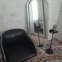 صندلی آرایشگاه و آینه فروشی