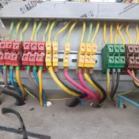 خدمات برق‌کاری،آیفون،دوربین،انواع کولر،برق‌کش‌ی