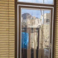 تعدادی درب و پنجره الومینیم دوجداره