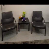 صندلی انتظار مشکی ساده