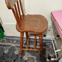 صندلی چوبی