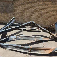 آهن آلات، پلاستیک، آلمینیوم، چوب،