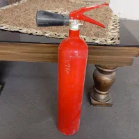 یک عدد کپسول آتش نشانی