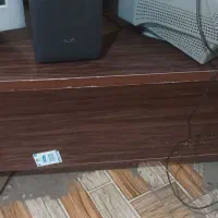 صندلی و میز مدیرتی