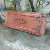 در ورودی حیاط