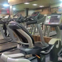 باشگاه ورزشی بانوان گلدز جیم