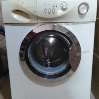 لباسشویی سالم و تمیز است