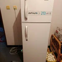 یخچال ایسکول