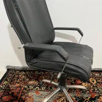 صندلی انتظار و اداری