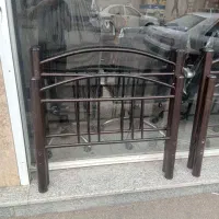 تخت فلزی یکنفره ۸عدد در حد نو تکنفره کف فلزی محکم