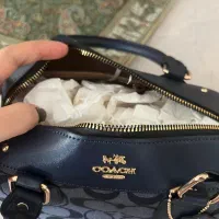کیف|کیف، کفش، کمربند|کرمان, |دیوار