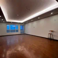 ۱۳۰متر ۲خواب متریال جذاب در منطقه ۲۲ دریاچه چیتگر