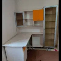 کتابخانه و میز تحریر دو دست