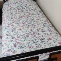 تخت یه نفره چوب و فلز  باتشک خوشخواب